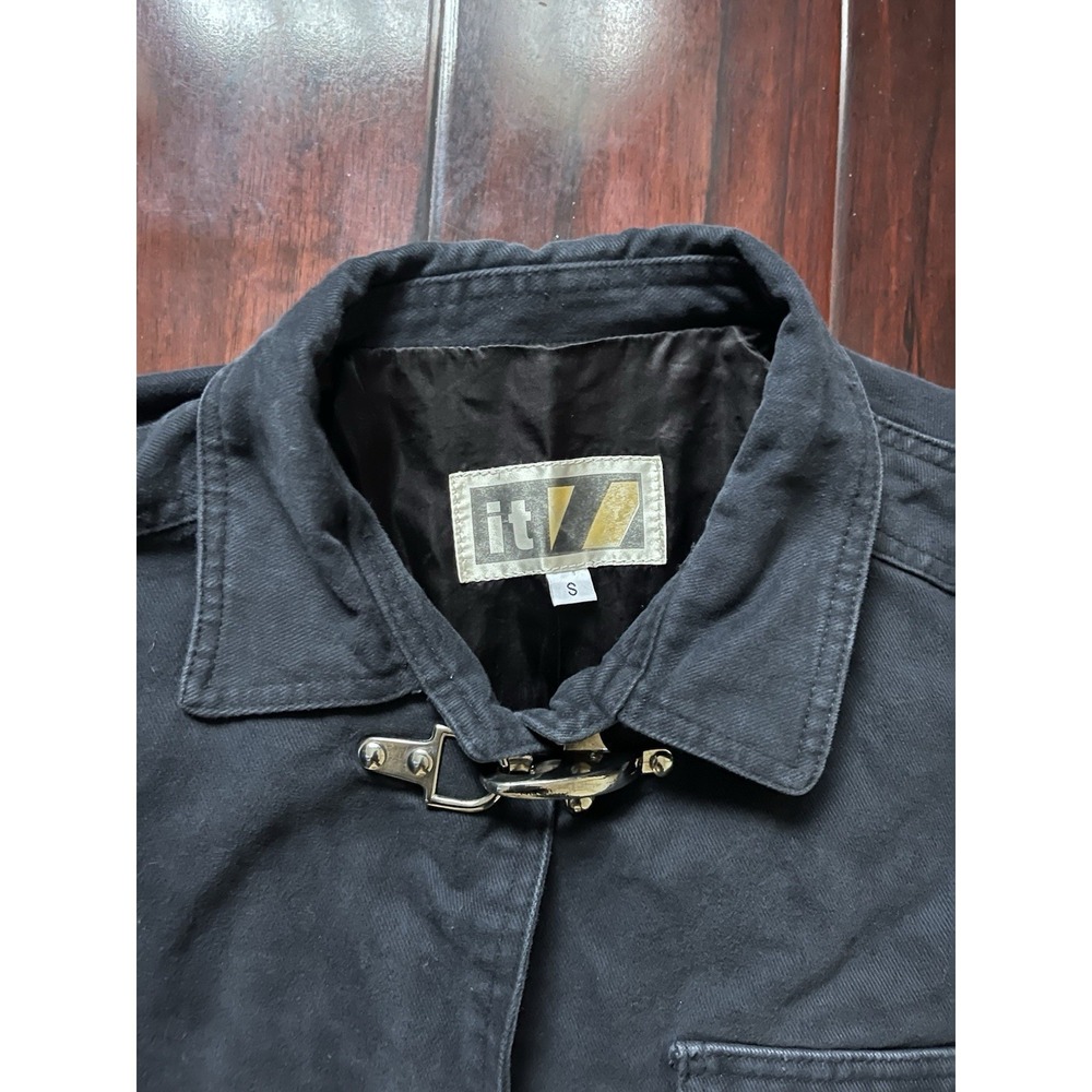 Star Trek Deep Space Nine Fireman Clasp Cast & Crew Jacket Size Small Preowned - Picture 2 of 13